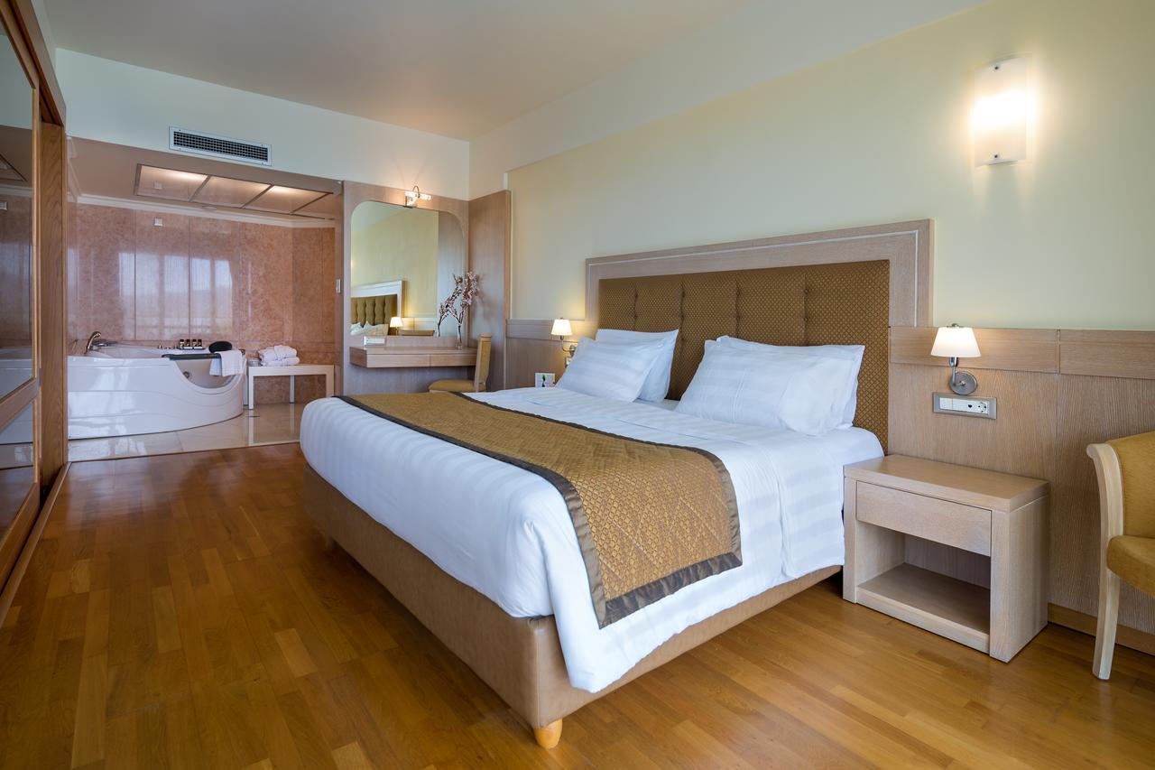Thalassa Beach Resort & Spa (Adults Only) Agia Marina Exterior foto